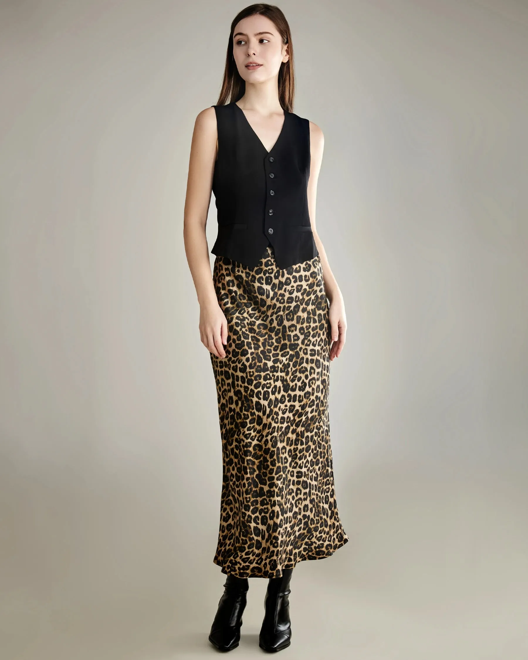 40 Momme Regular Fitted Silk Vest
