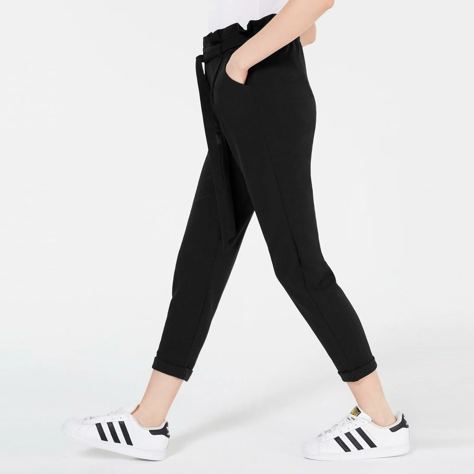 Almost Famous Women's Junior Fit Cropped Solid Paperbag Pants