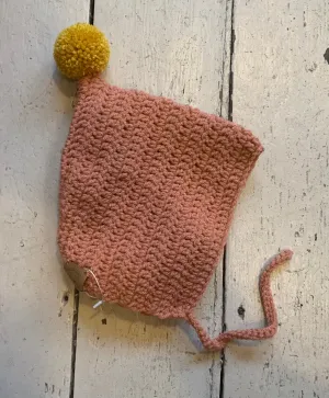 Bearloom Workshop Pom Pom Pixie Hand Kinit Bonnet Pink