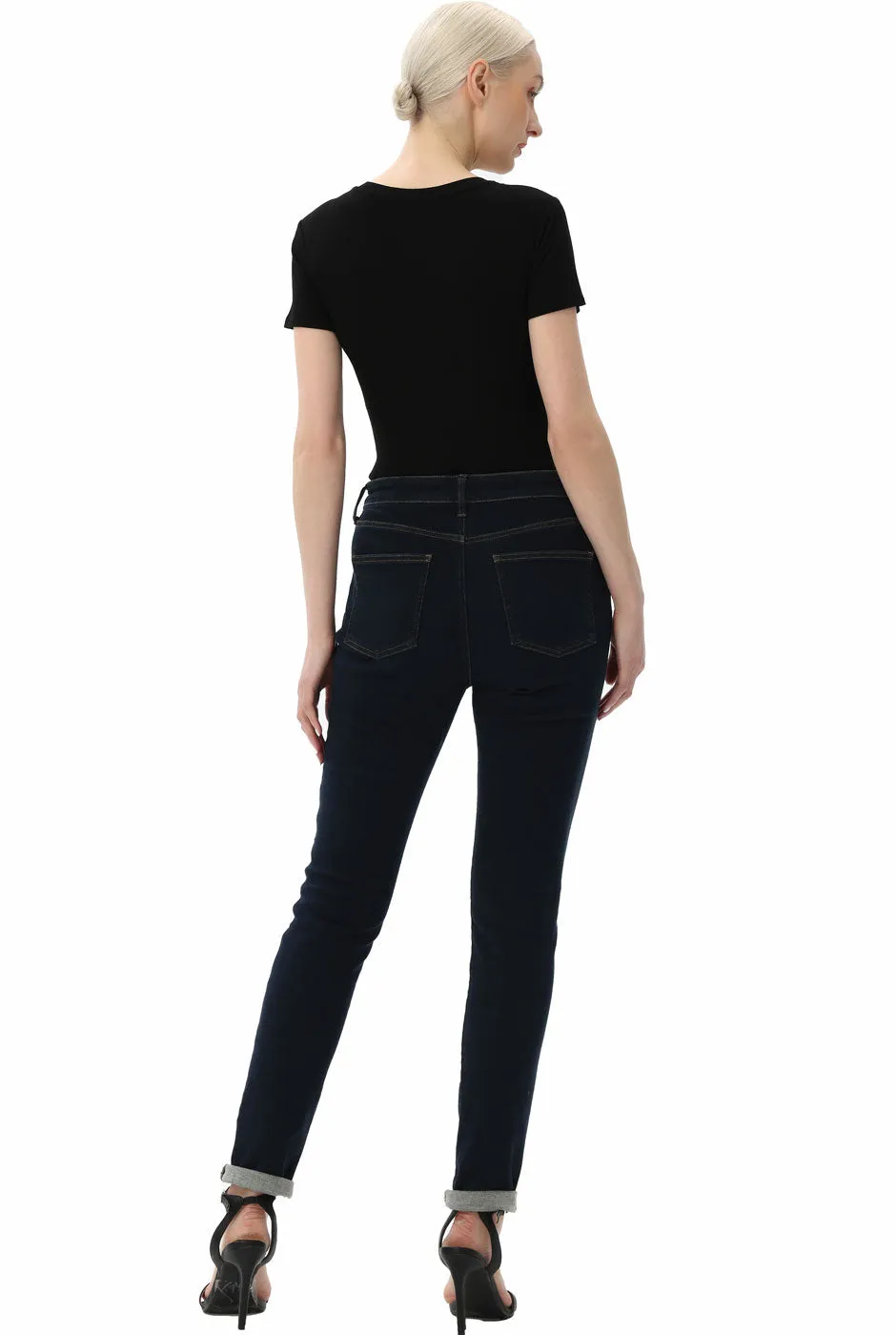 Kimi   Kai Women's Round Neck Basic Bodysuit