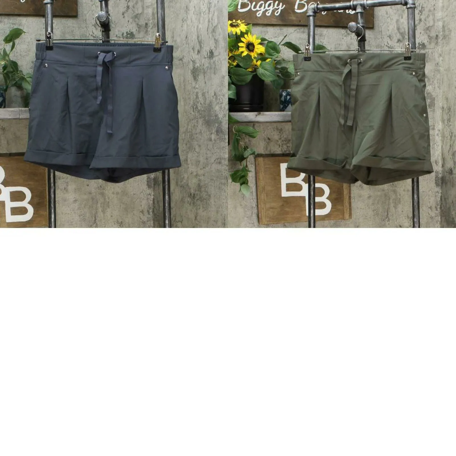 MPG Mondetta Performance Gear Women's Pleated Cuffed Travel Shorts