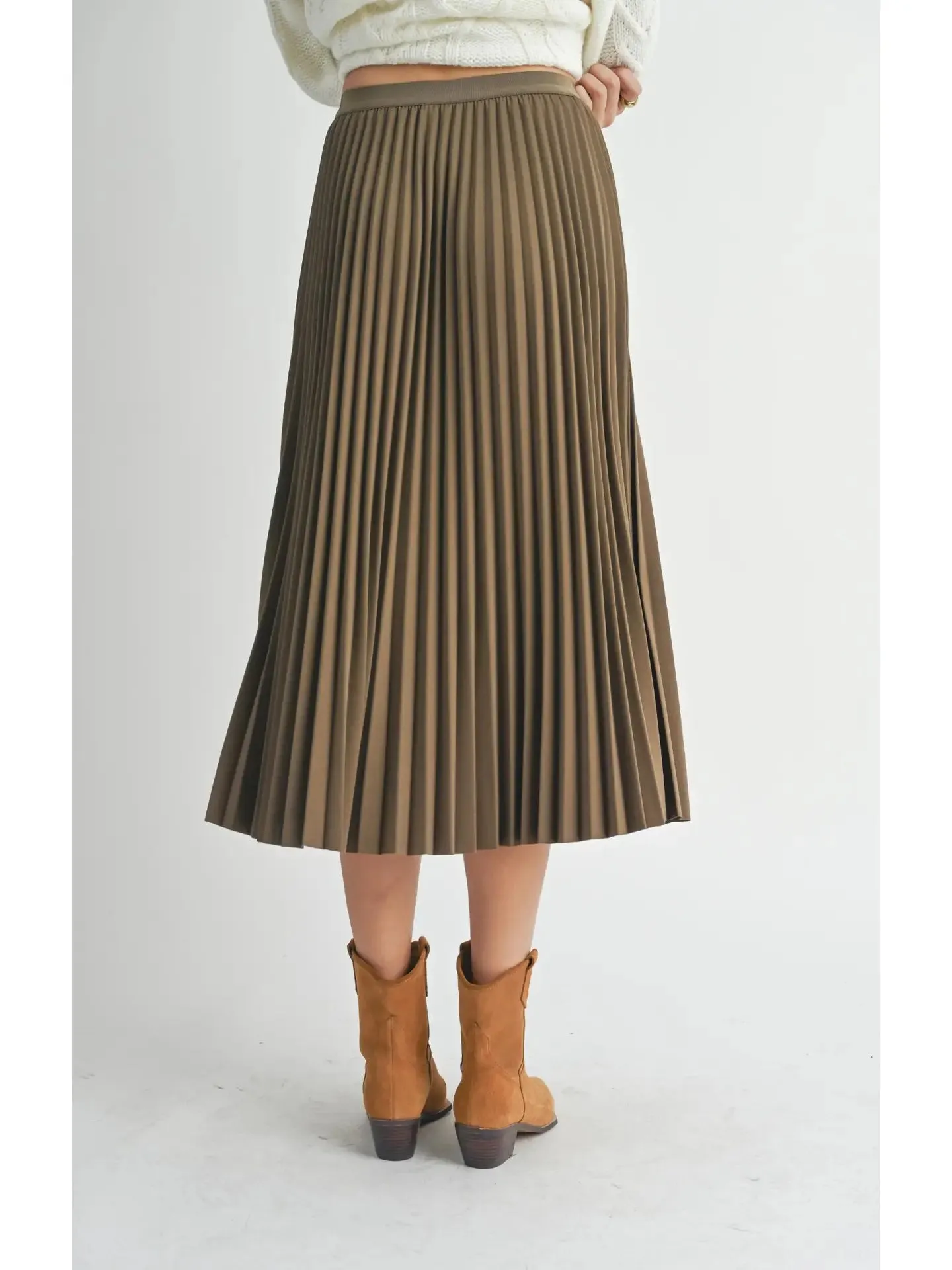Pleated Midi Skirt {Brown}
