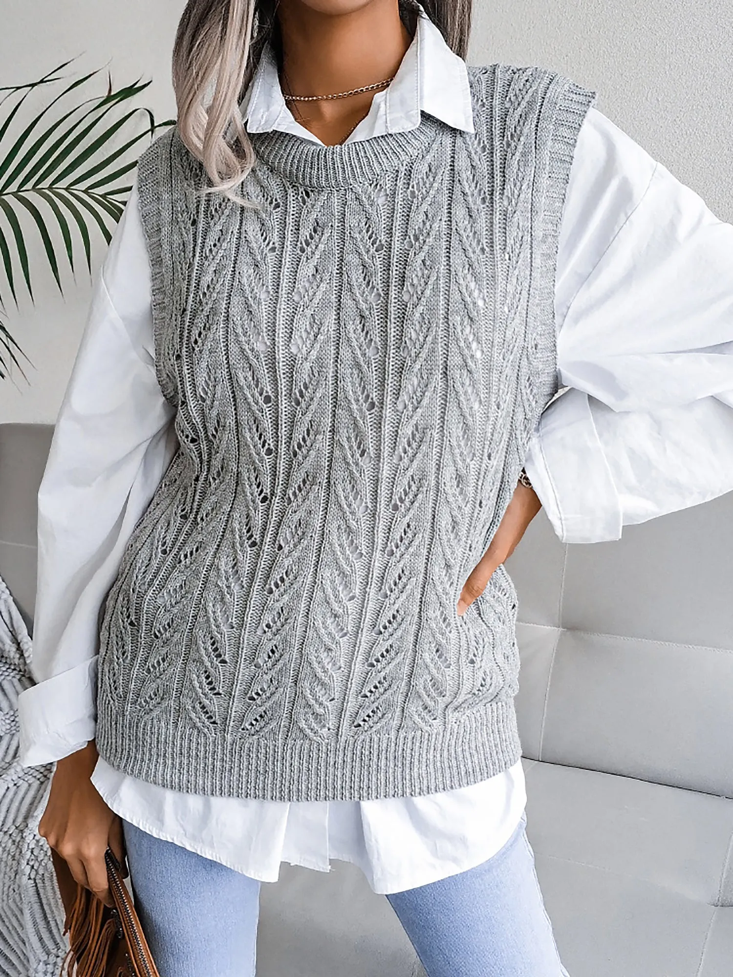 Round Neck Casual Knitted Solid Color Sweater Vest