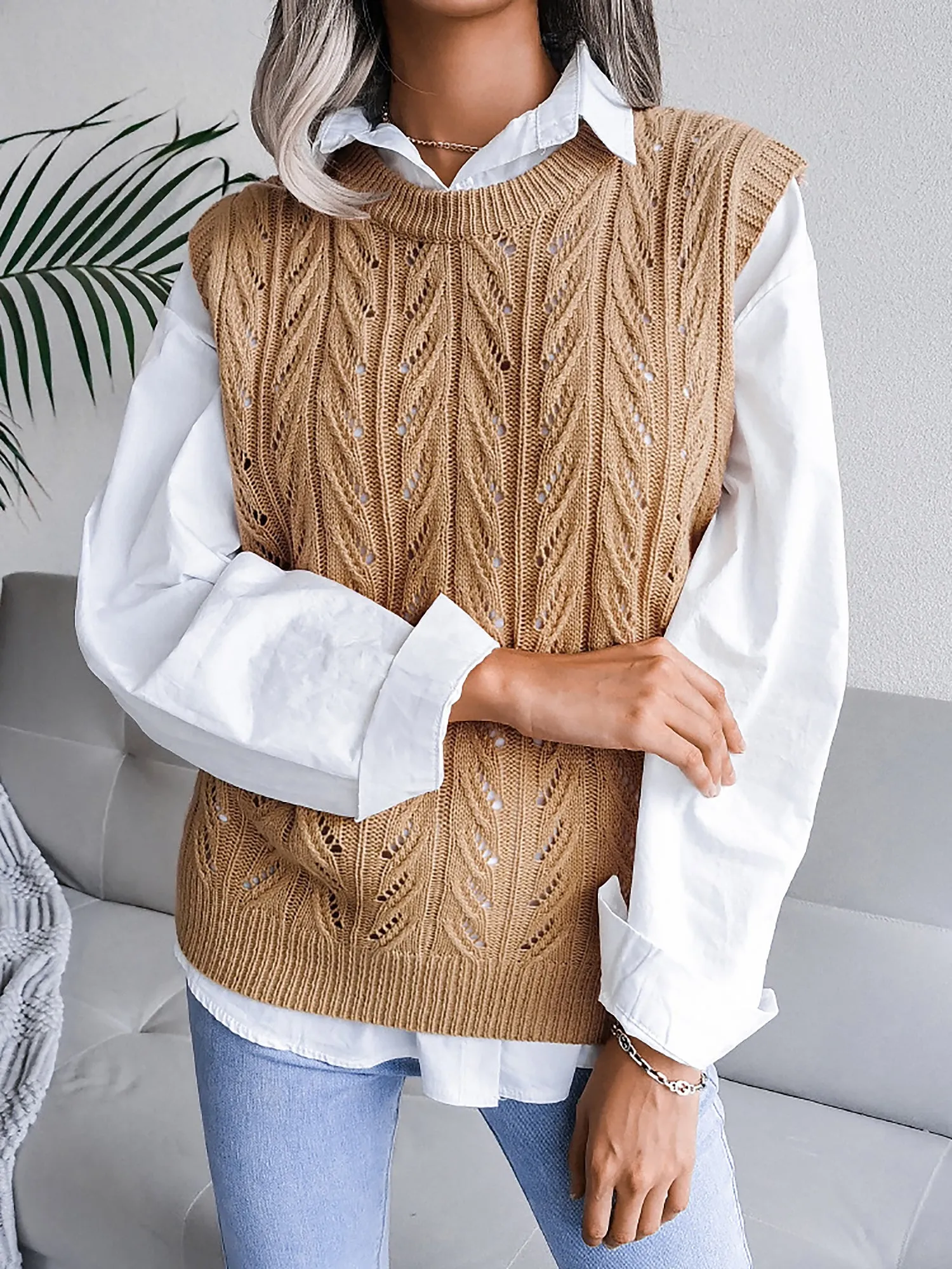Round Neck Casual Knitted Solid Color Sweater Vest