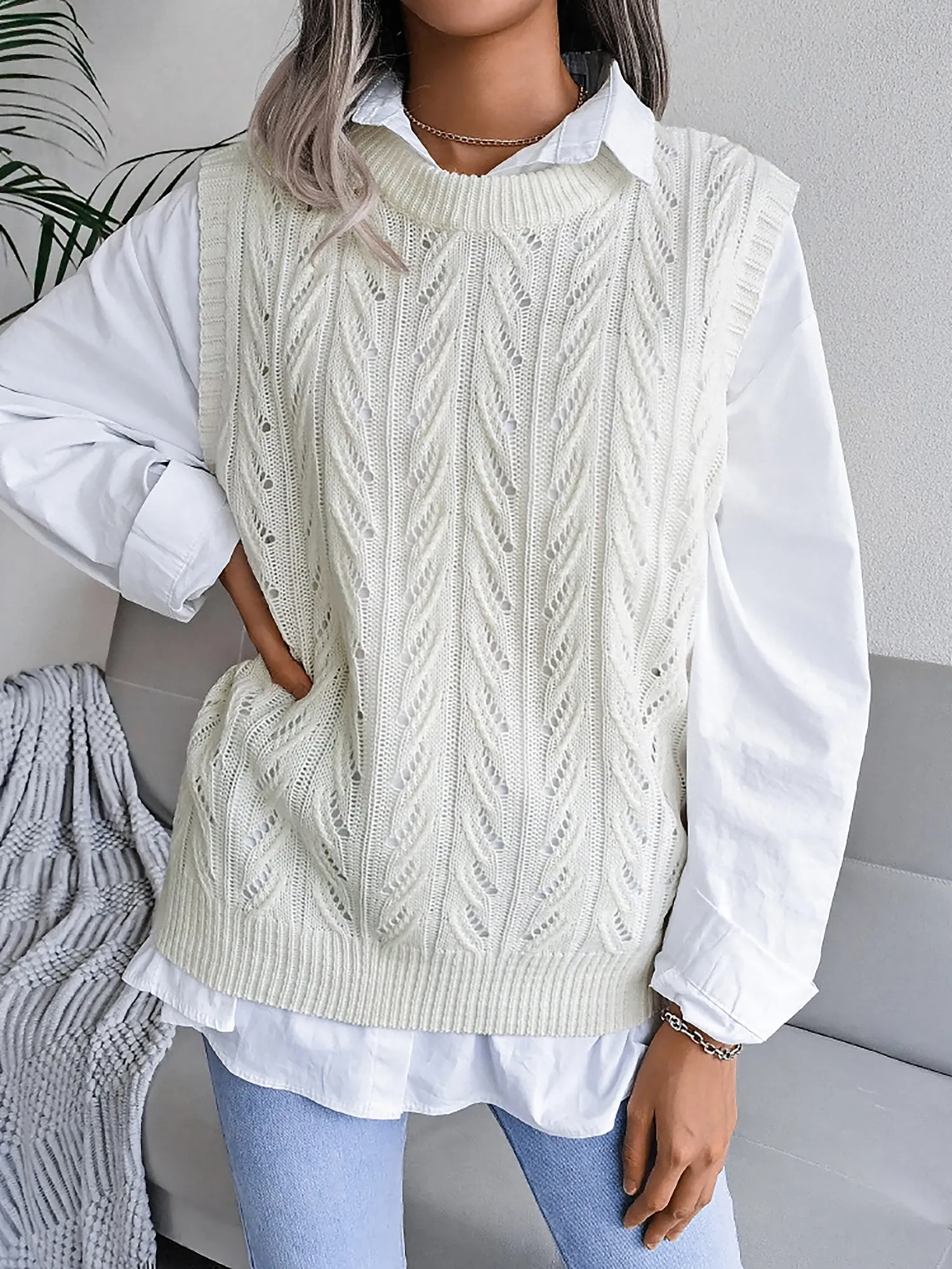 Round Neck Casual Knitted Solid Color Sweater Vest
