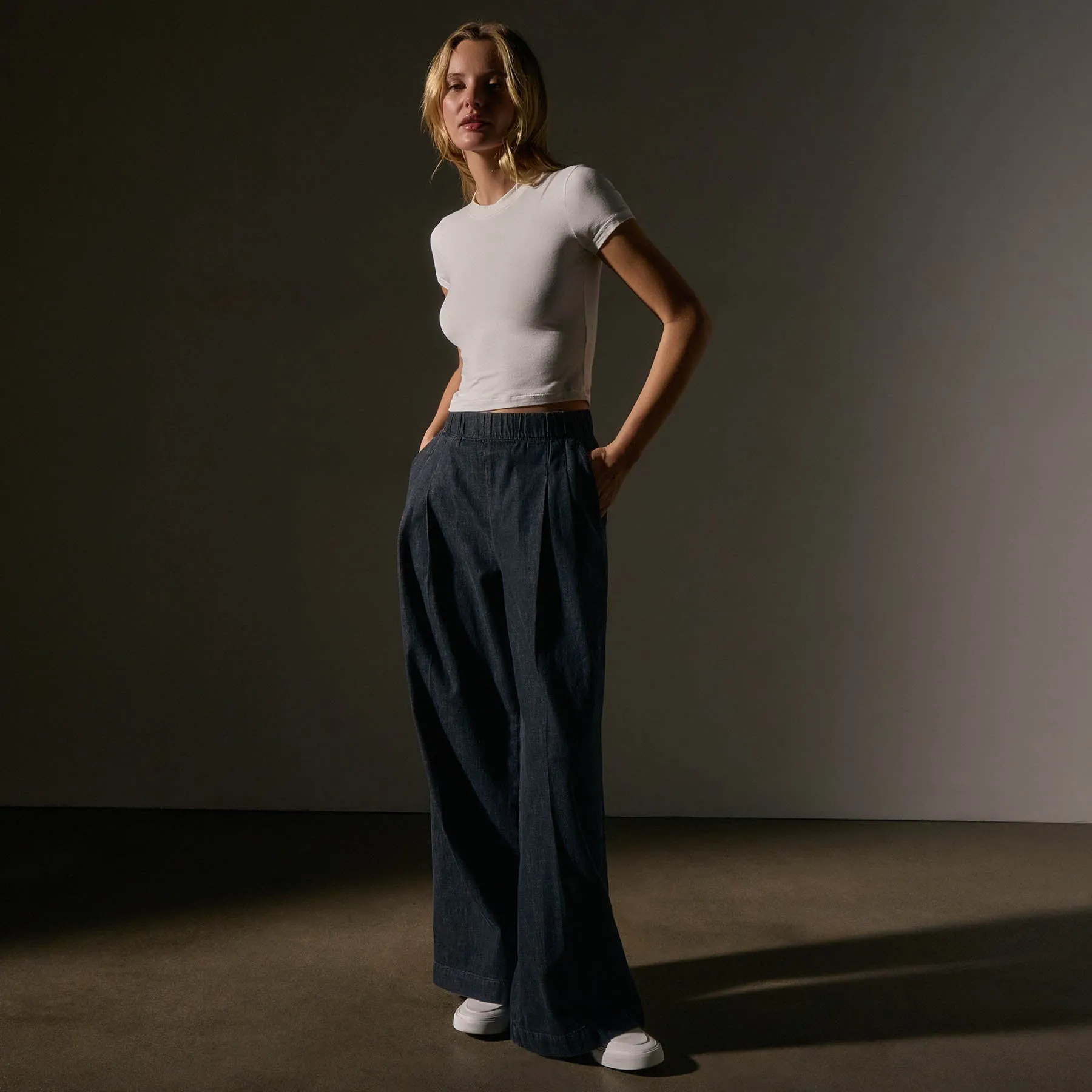 Short Sleeve Cropped Tee - White
