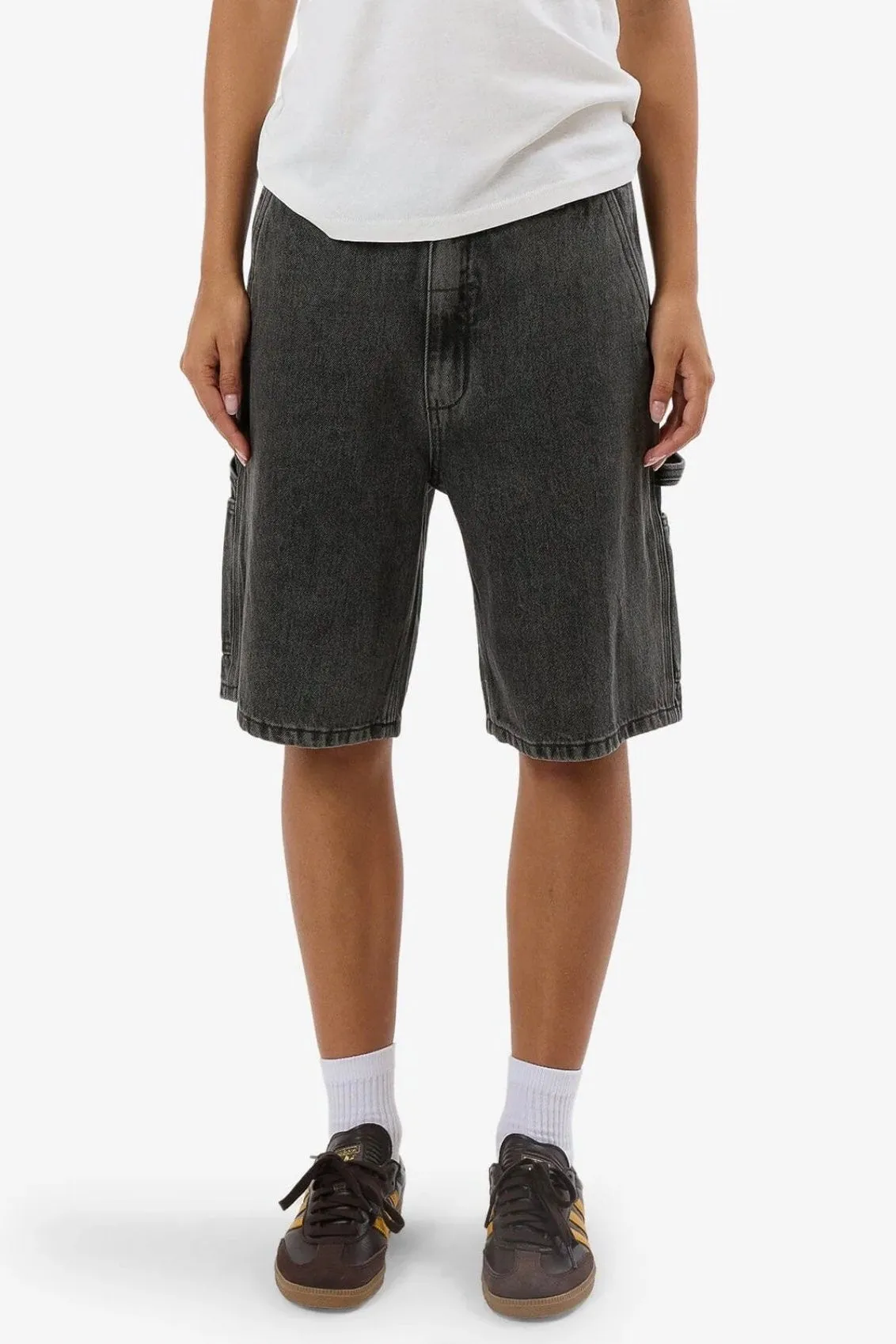 Slouch Carpenter Short Light Canteen Black