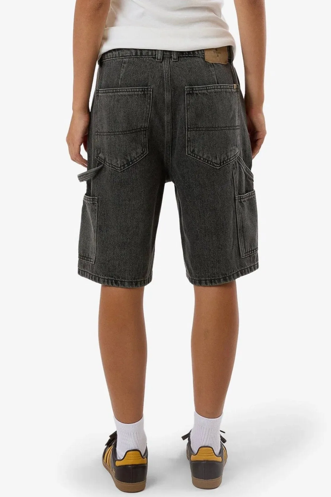 Slouch Carpenter Short Light Canteen Black