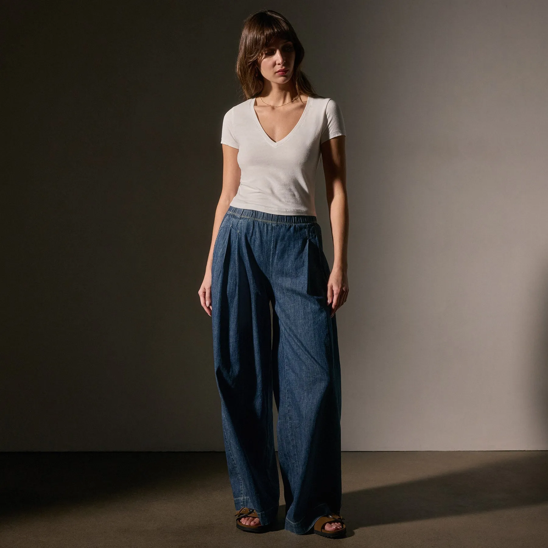 V Neck Cropped Tee - White