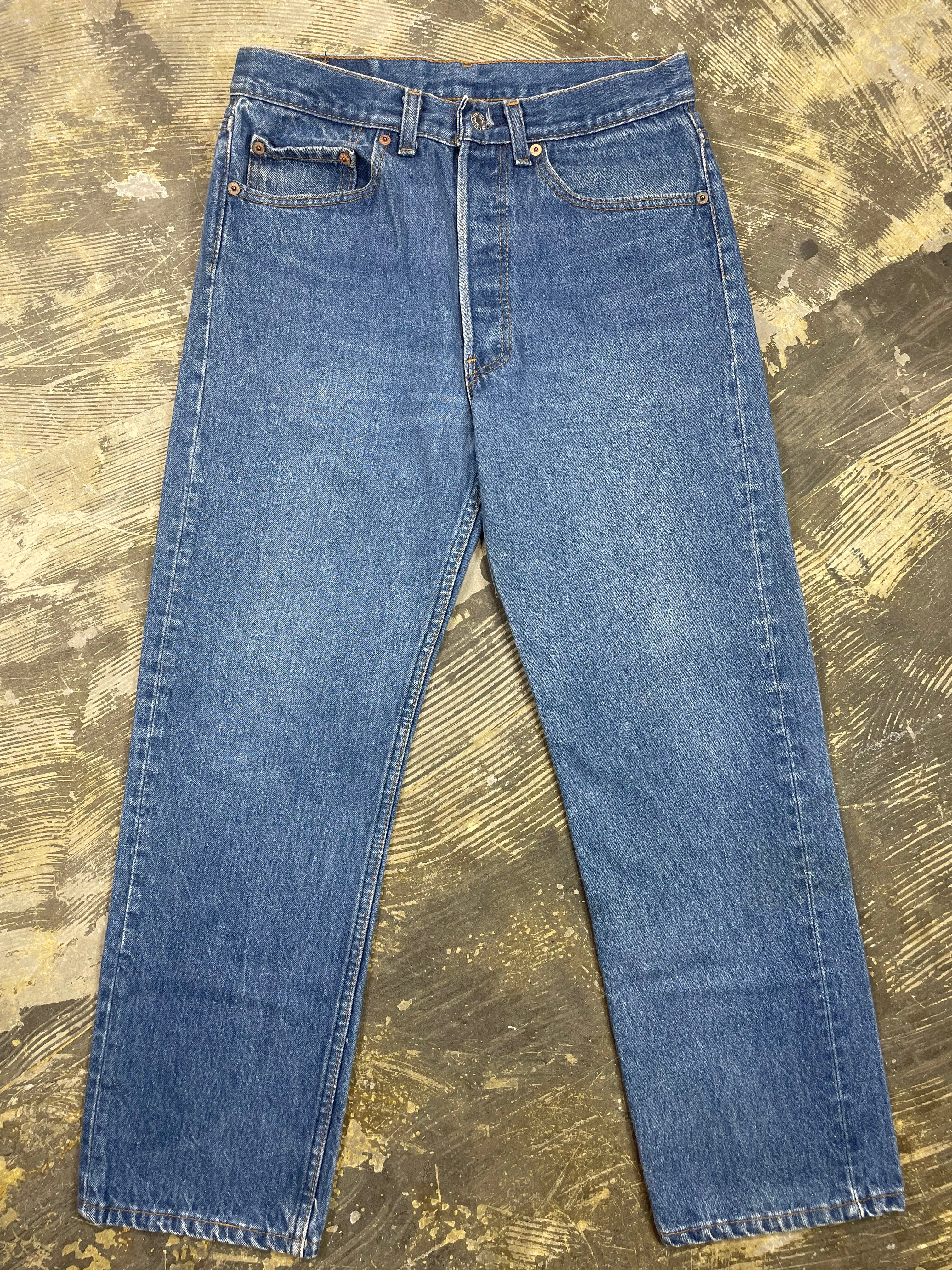 Vintage USA Made Levi 501xx Premium Wash Denim Jeans (JYJ-0276)
