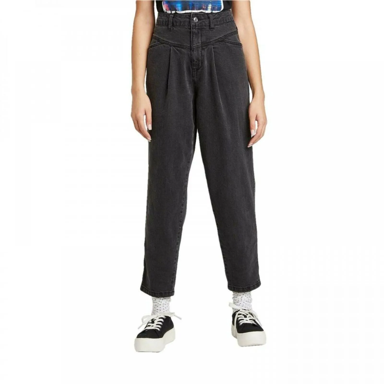 Wild Fable Women's High Rise Pleated Tapered Jeans