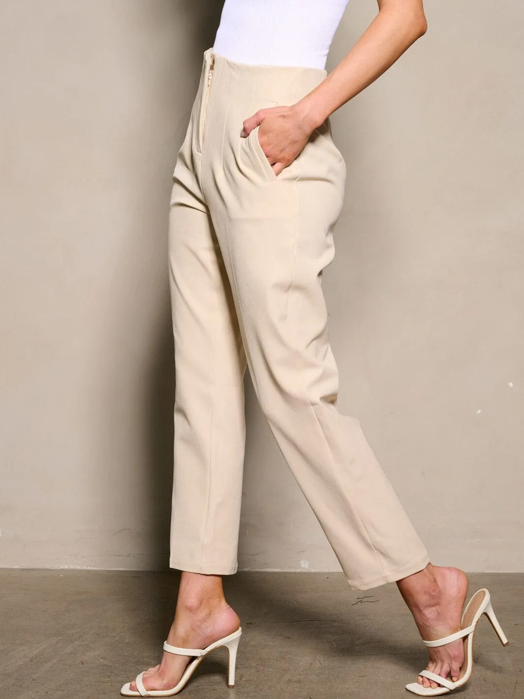 WOMEN'S BUTTON CLOSURE POCKETS PLEATED PANTS