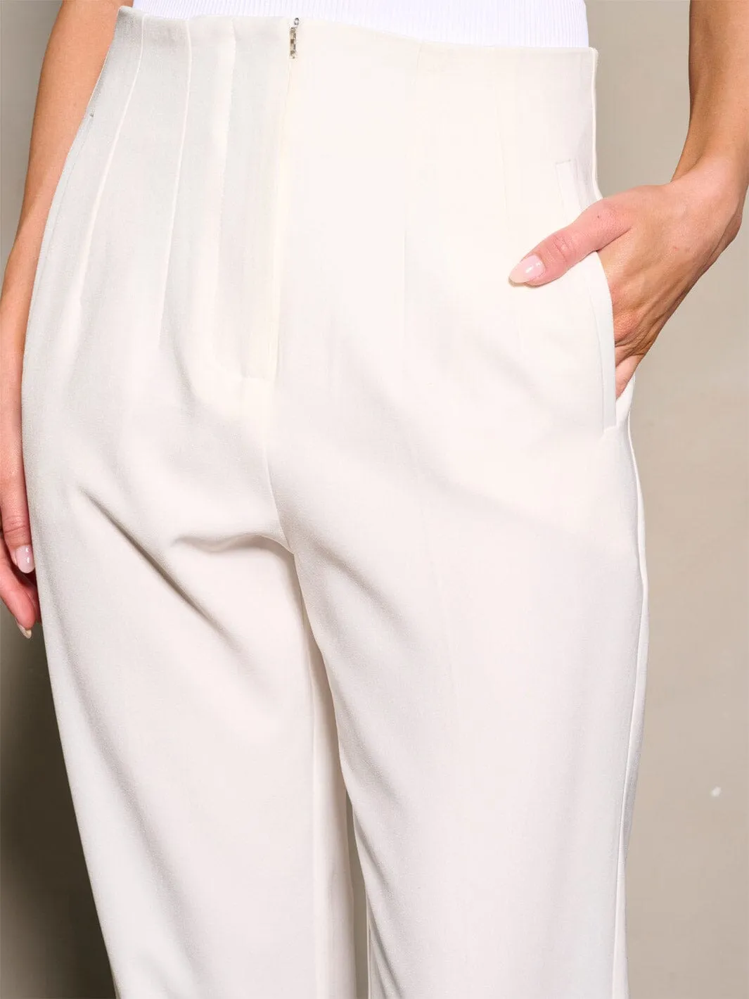 WOMEN'S BUTTON CLOSURE POCKETS PLEATED PANTS