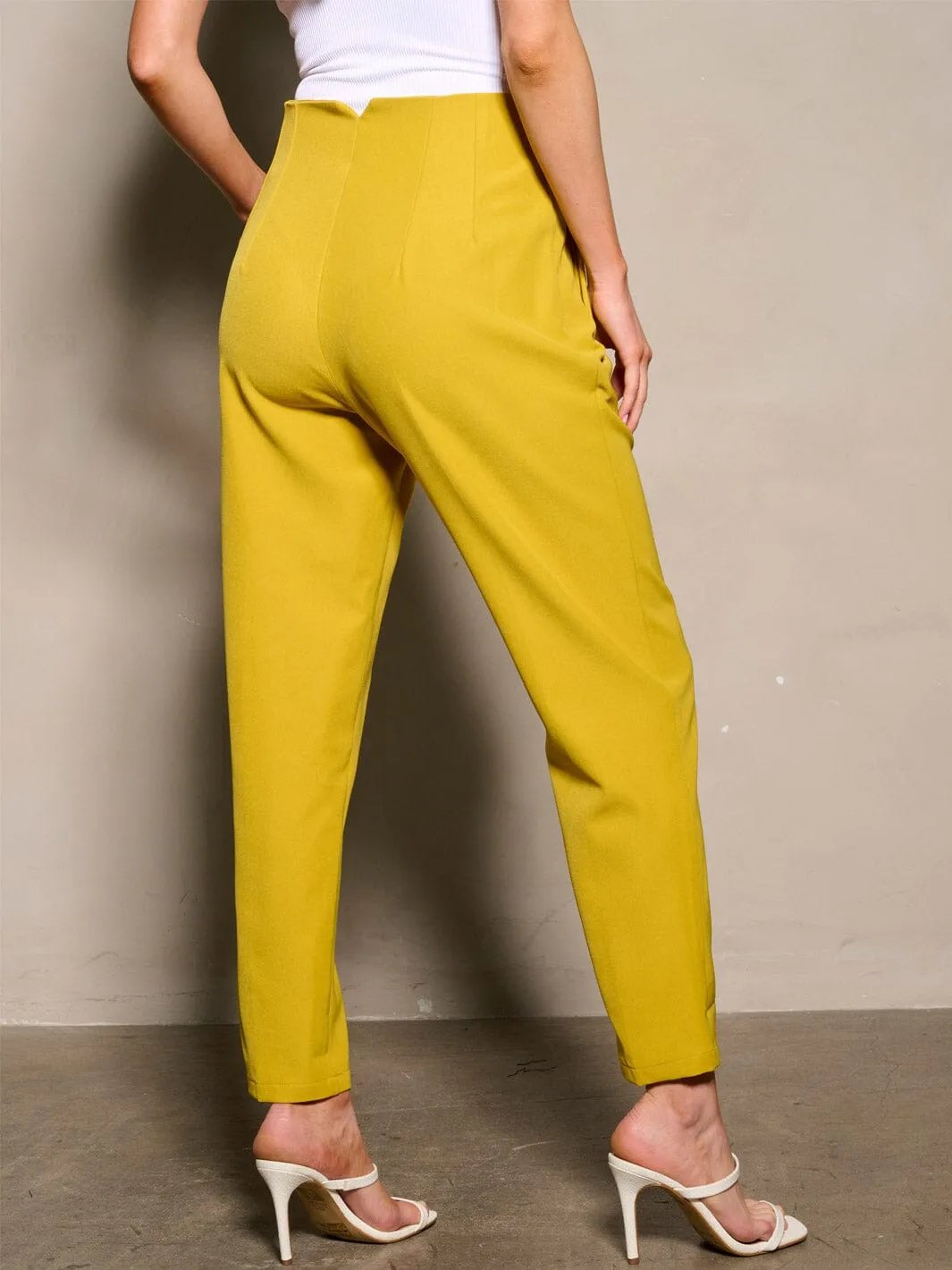WOMEN'S BUTTON CLOSURE POCKETS PLEATED PANTS