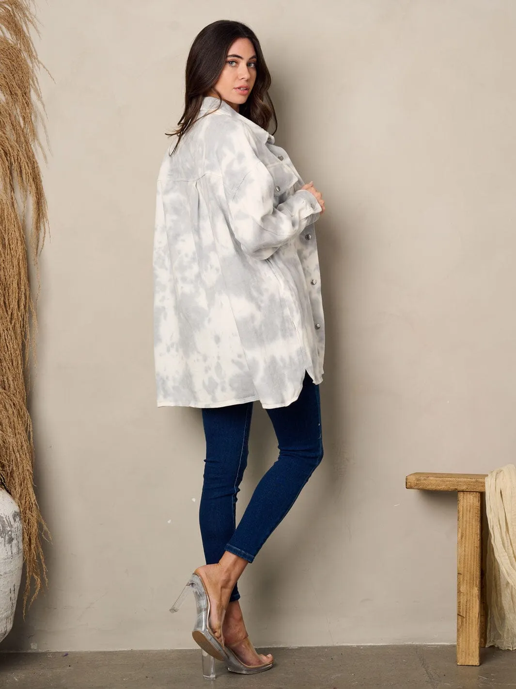 WOMEN'S LONG SLEEVE BUTTON UP TIE DYE DENIM JACKET
