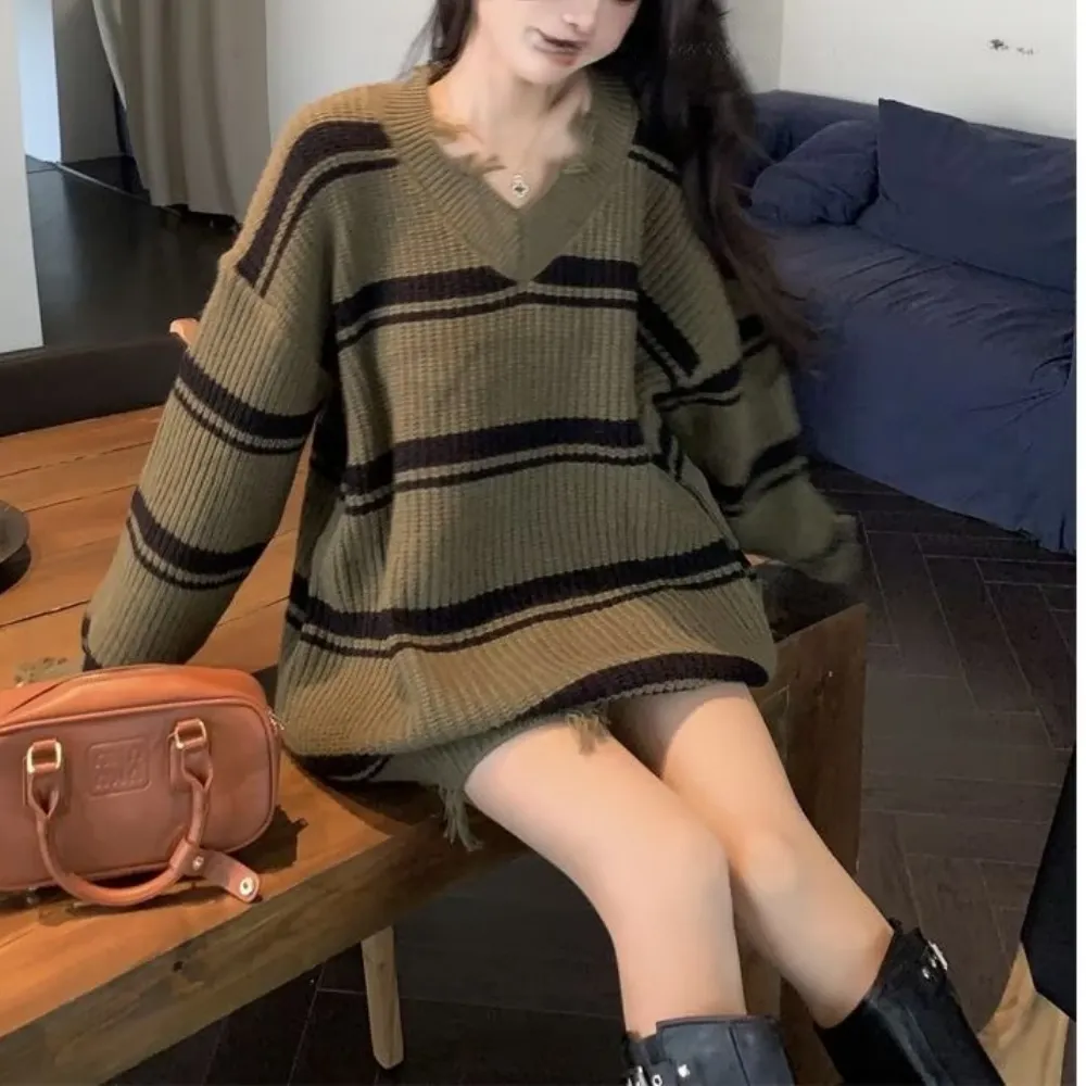 Women's Raw Edge Striped Knitted Sweater